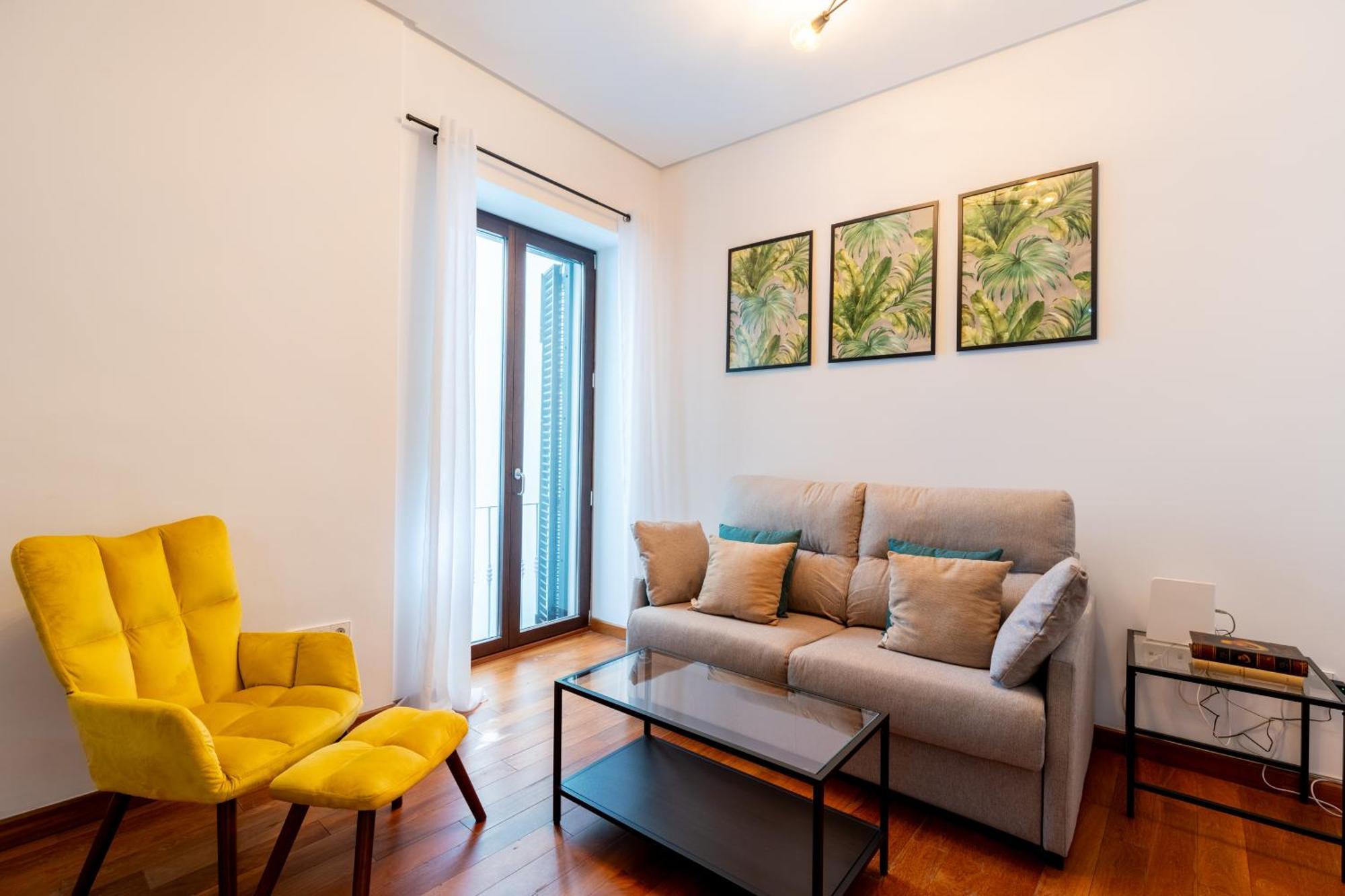 Ry Aparcamiento Incluido Junto A Catedral Ideal Parejas * Séville